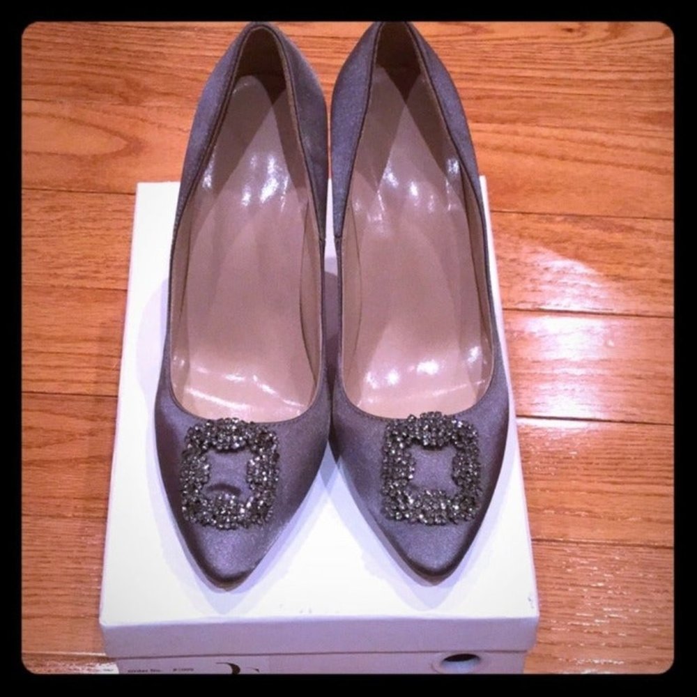 Satin gray high heeled shoes studded NIB size 10